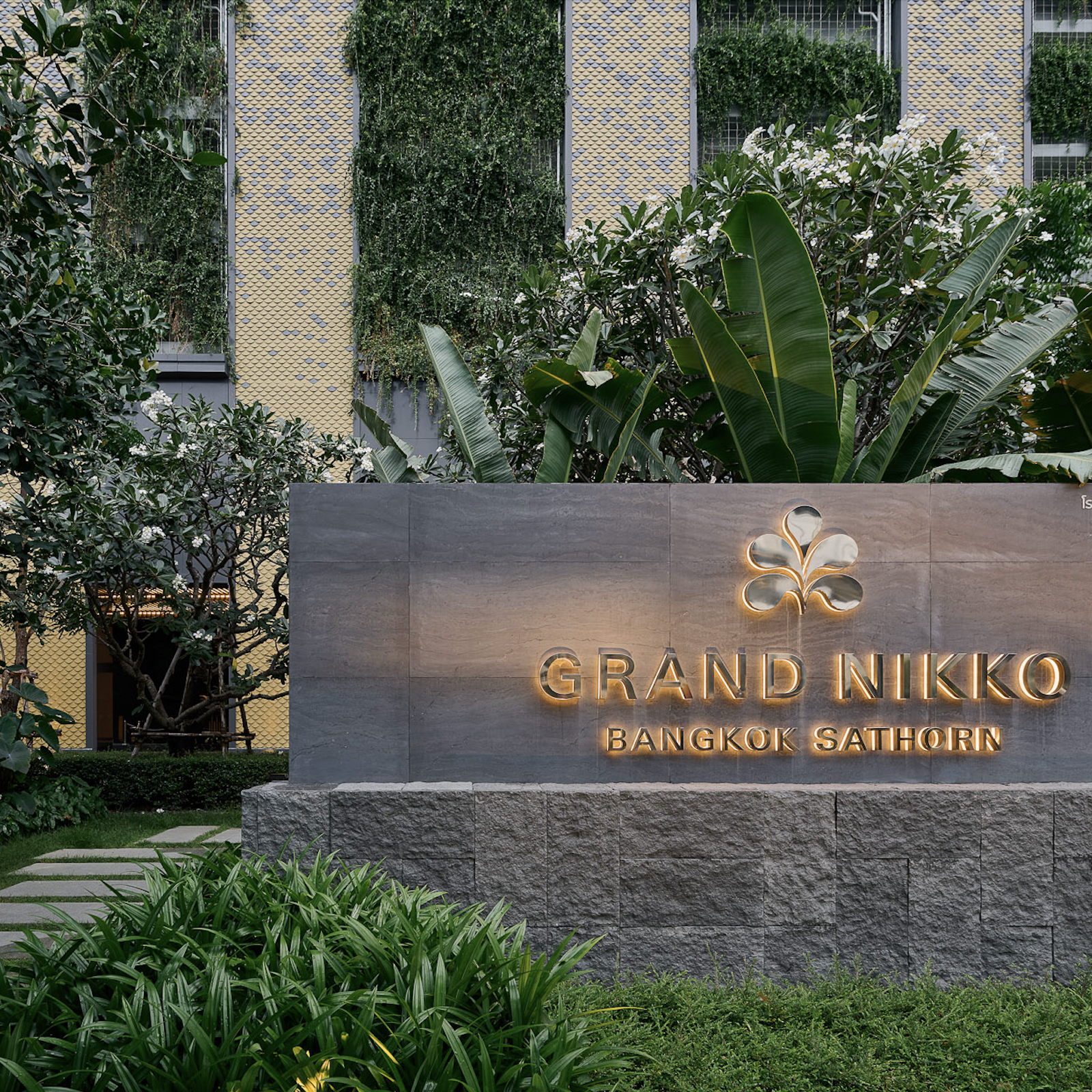 Grand Nikko Bangkok Sathorn